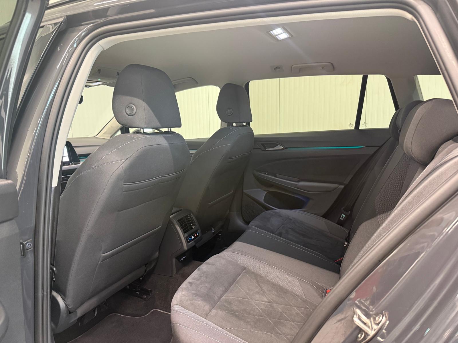 Volkswagen Golf VIII Variant Style 1.5 eTSI DSG AHK STANDHZ, миниатюра 27