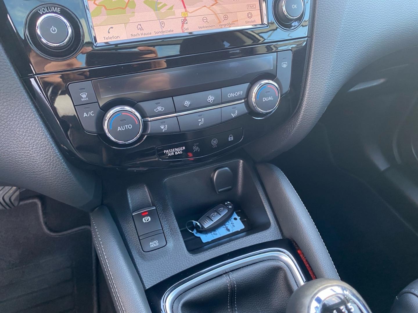 Nissan Qashqai 1.3 DIG-T N-Connecta *Pano*360°*SHZ*Navi, миниатюра 23