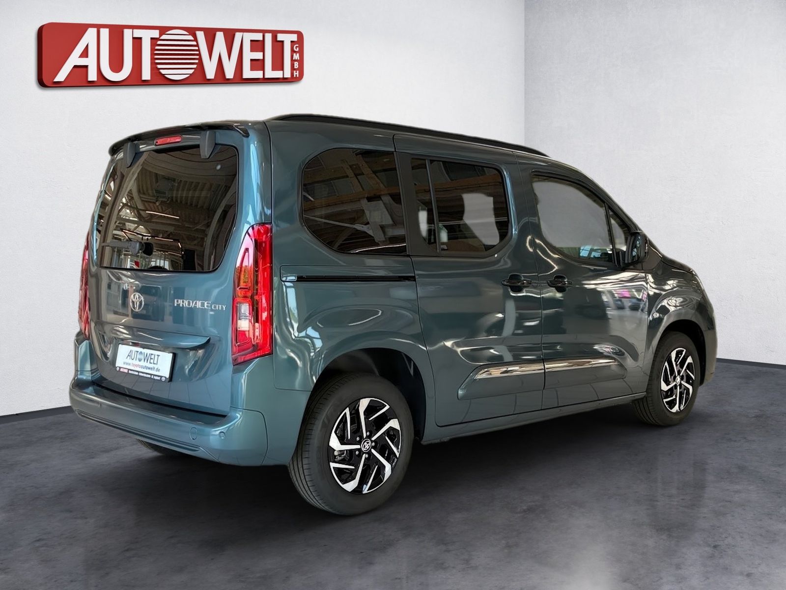 Fahrzeugabbildung Toyota Proace City Verso 1.2 L1 Teamplayer + Comfort P