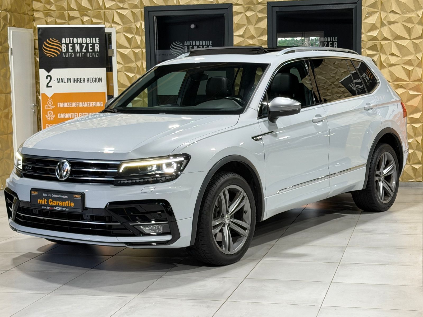 Fahrzeugabbildung Volkswagen Tiguan Allspace Highline 4Motion/R-LINE/PANO/LED