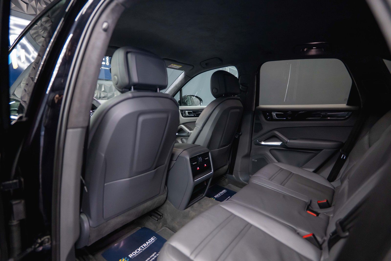 Fahrzeugabbildung Porsche Cayenne Turbo V8 Sport Chrono Black *ACC*LED*