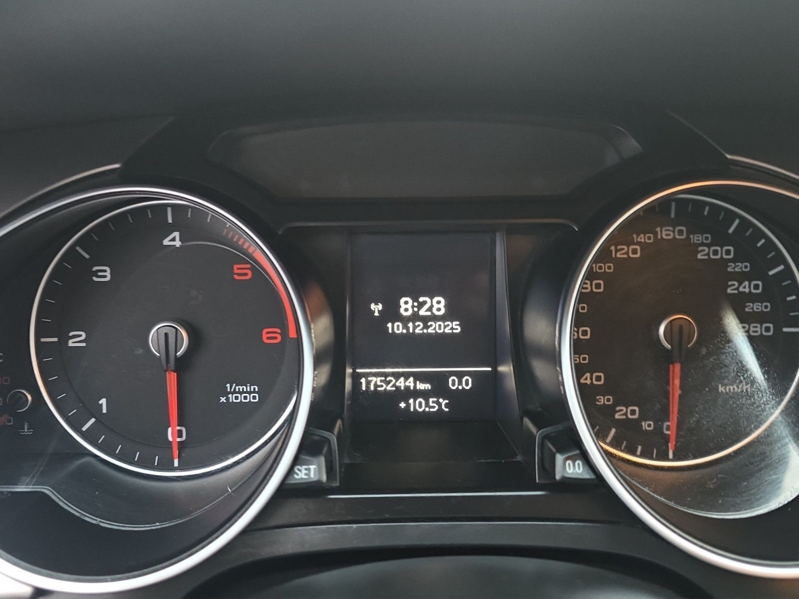 Fahrzeugabbildung Audi A5 Sportback 2.0 TDI S-LINE PDC+AHK+KLIMA