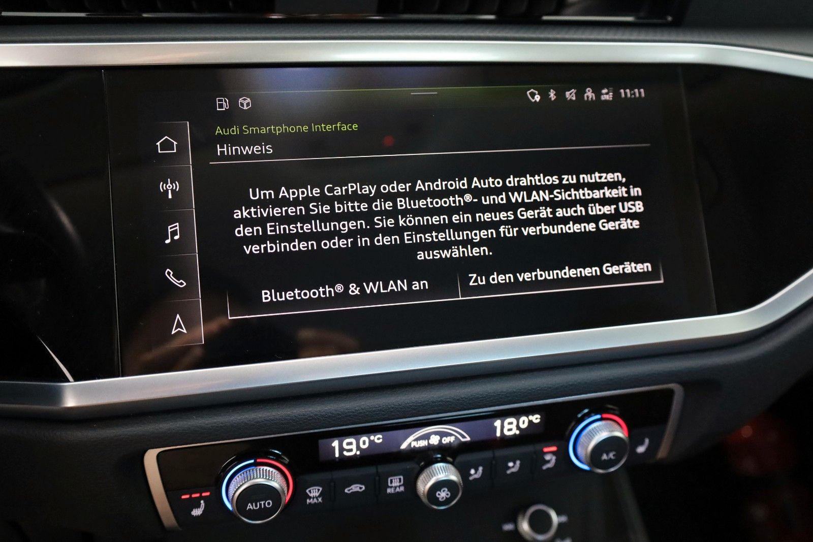 Fahrzeugabbildung Audi Q3 45TFSIe Sportback,Leder,Navi,LED,SH,Kamer,ACC