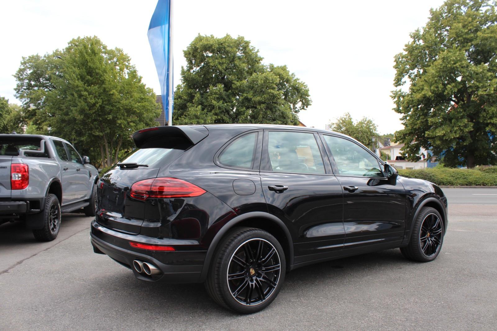 Porsche Cayenne S Diesel 1.Hand*21 Zoll*Bose*14-Wege*ACC