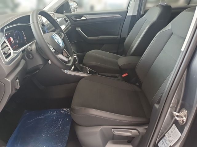 Fahrzeugabbildung Volkswagen T-Roc 1.5 TSI DSG Style LED-PLUS NAVI AHK RFK GJ