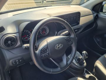 Fahrzeugabbildung Hyundai i10 1.0 AMT Trend SHZ KLIMA PDC