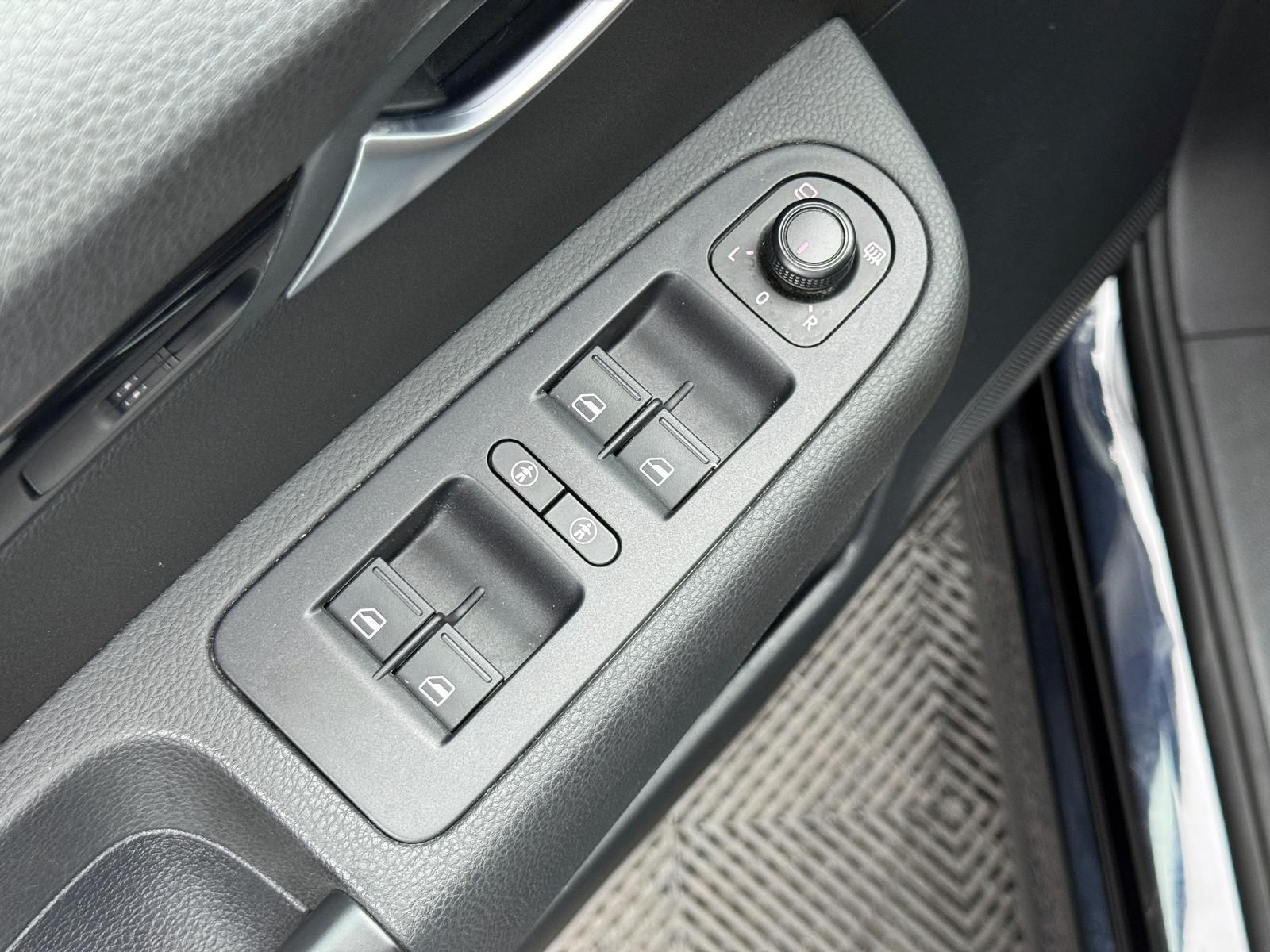 Fahrzeugabbildung SEAT 2.0 TDI*4DRIVE*7-SITZ*DCC*E-ST*STHZG*MASSAGE*AHK