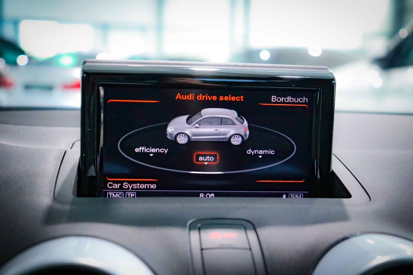 Audi A1 Sport Automatik S LINE*PANORAMA*NAVI*KEYLESS