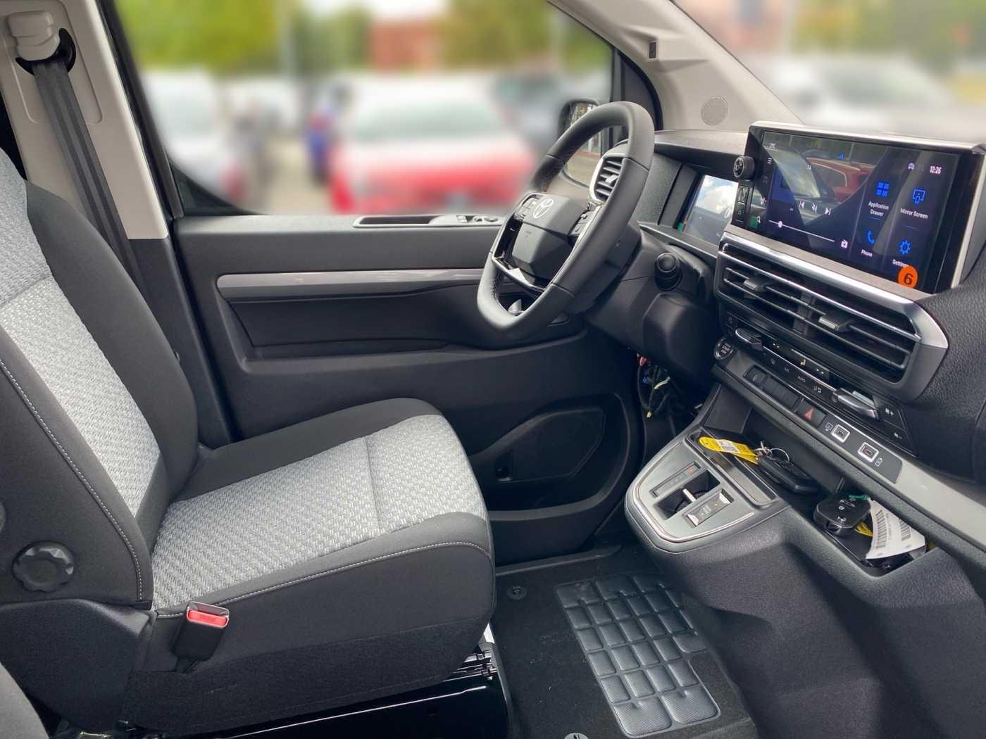 Toyota Proace Verso 2.2 D AT Teamplayer L2 8-Sitzer