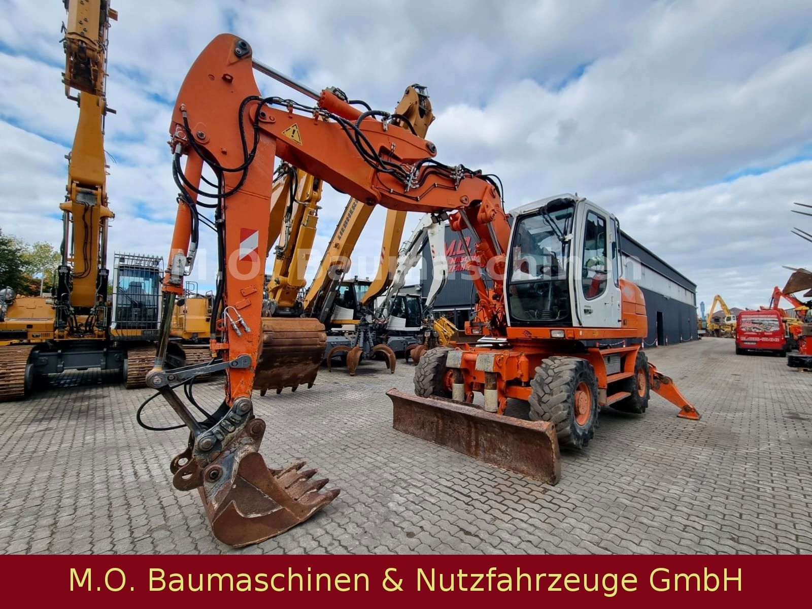 Fahrzeugabbildung Liebherr Liebherr A 314 Litronic