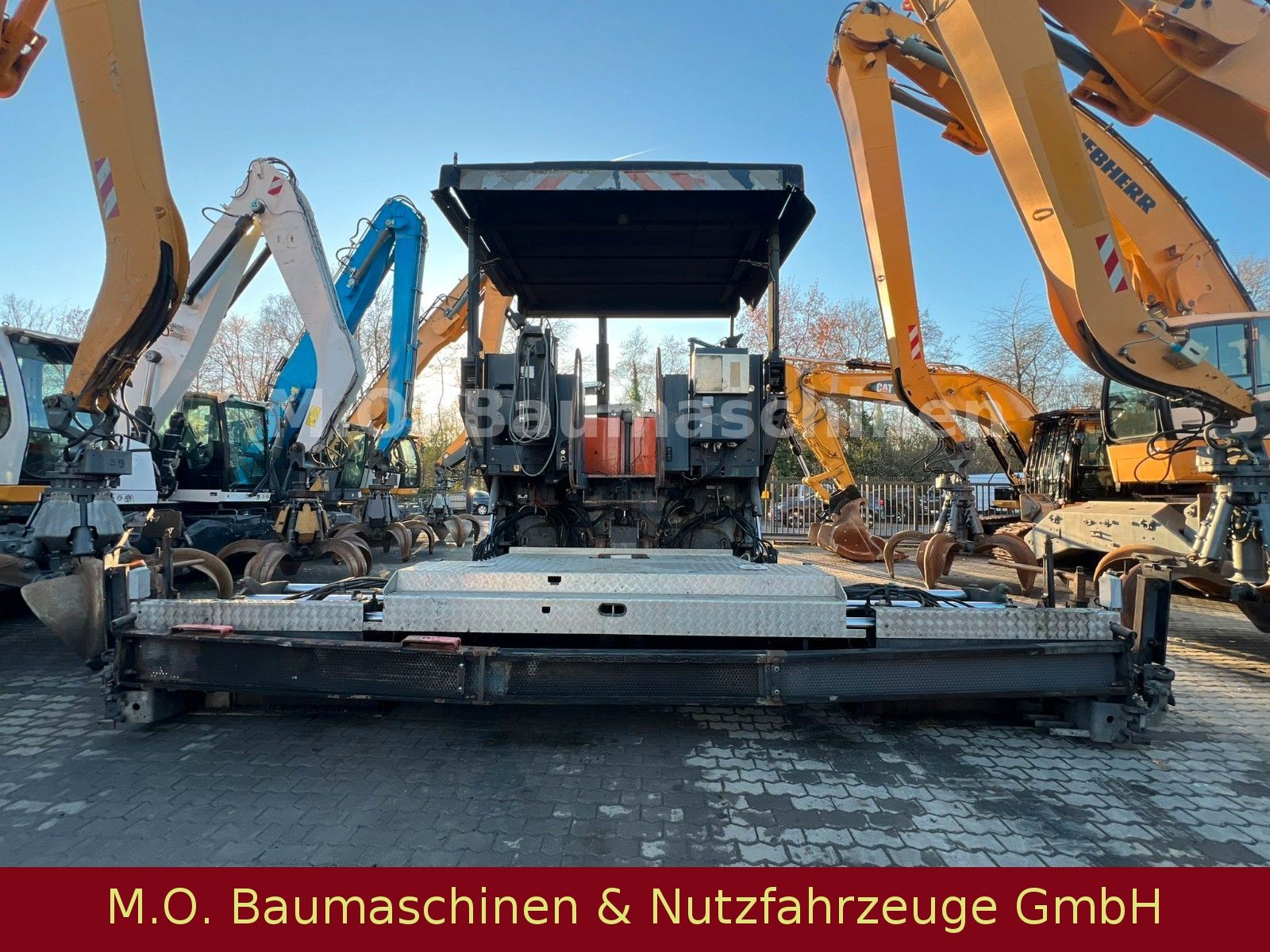 Fahrzeugabbildung ABG Volvo Titan 7820 / 6 m / VDT-V883 /