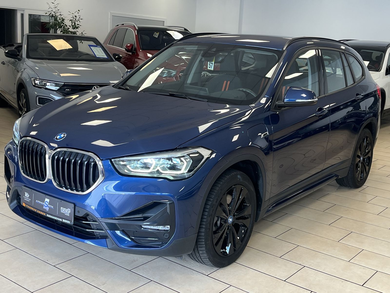 BMW X1 xDrive 25e Sport-Line HUD*LED*R-Cam*Navi*SHZ*