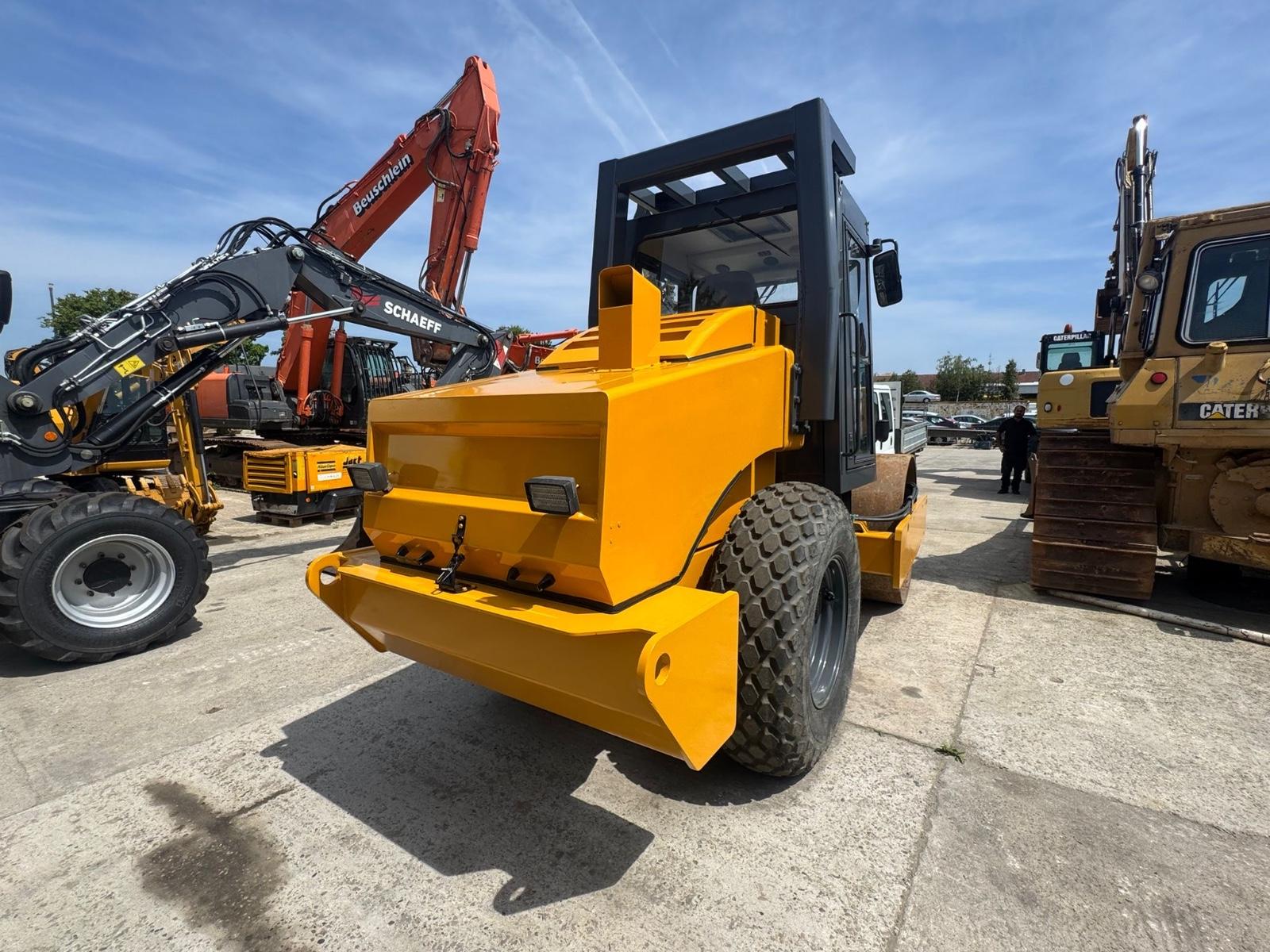 Andere Vibromax Walzenzug W605 D