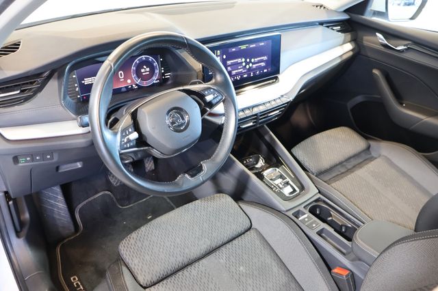 Skoda Octavia 2.0 TDI CleverAID+ACC+LED+KAM+AHK
