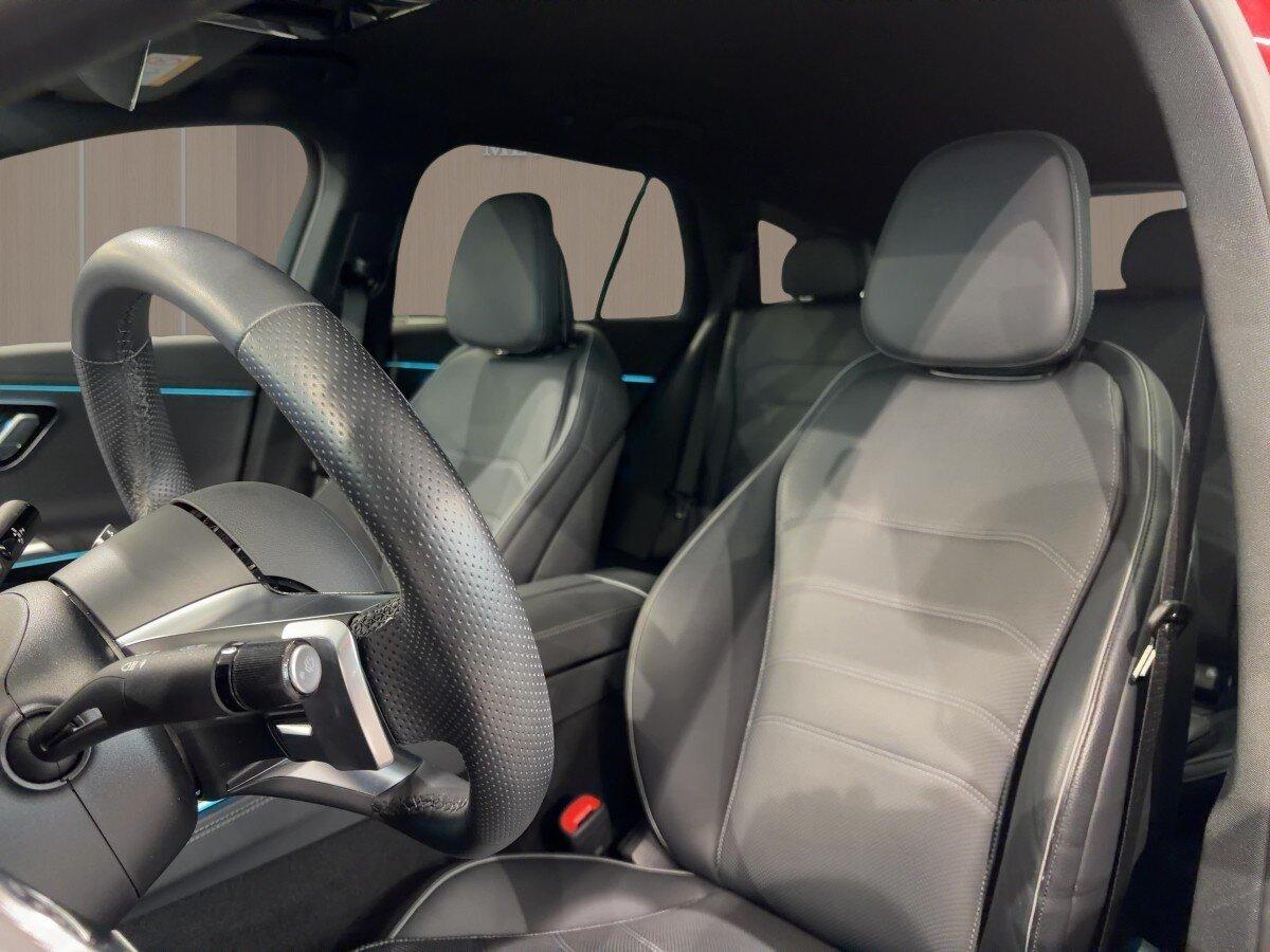 Mercedes-Benz E 220d T-Modell AMG Advanced+NAVI+DISTRONIC