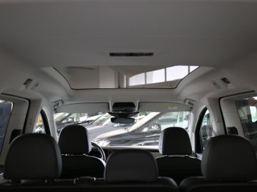 Volkswagen Caddy Maxi eHYBRID DSG STYLE ACC KAM 7SITZ AHK