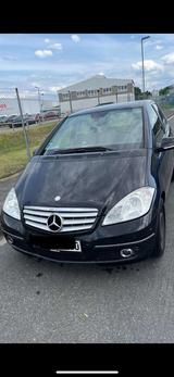 Mercedes-Benz Mercedes A klasse 200 - Mercedes-Benz E 200: Kleinwagen