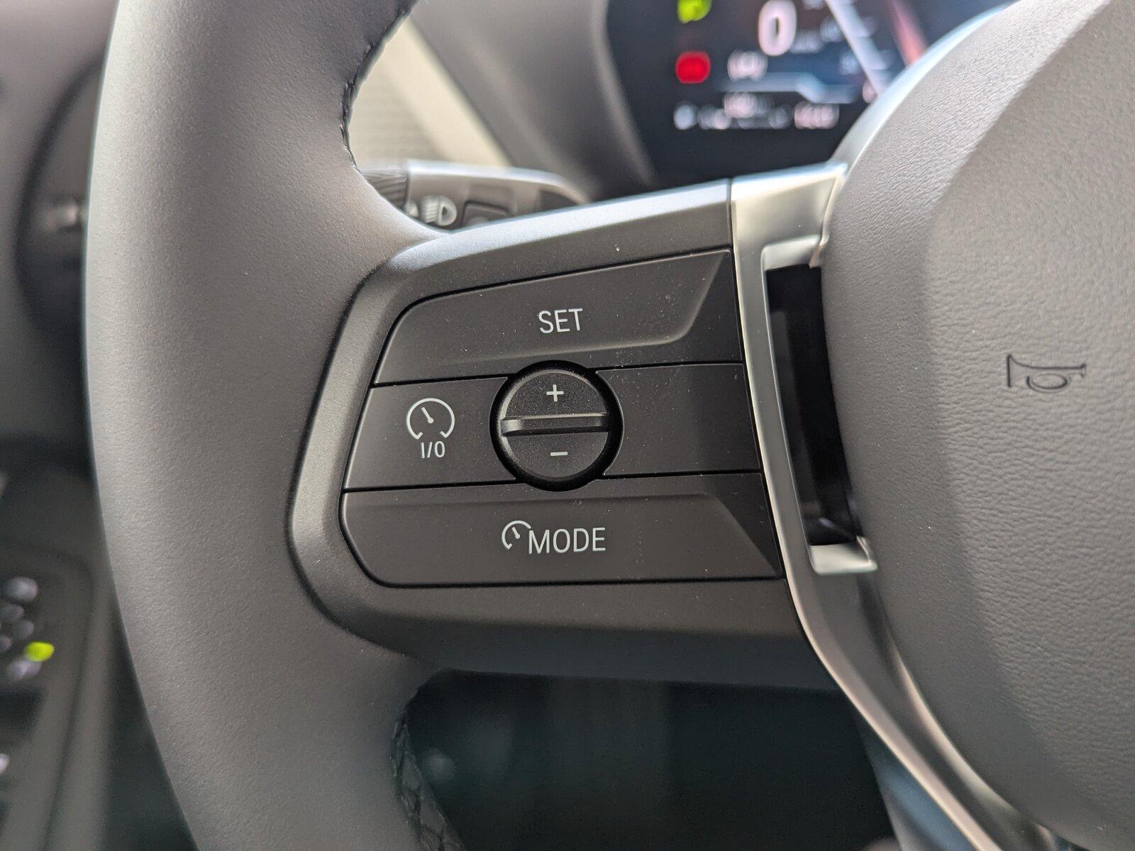 BMW 1 Series i LED+NAVI+SHZ+RFK+TEMP+, миниатюра 20