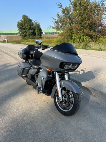 Harley-Davidson Road Glide Ultra 2017 FLTRU ABS M8