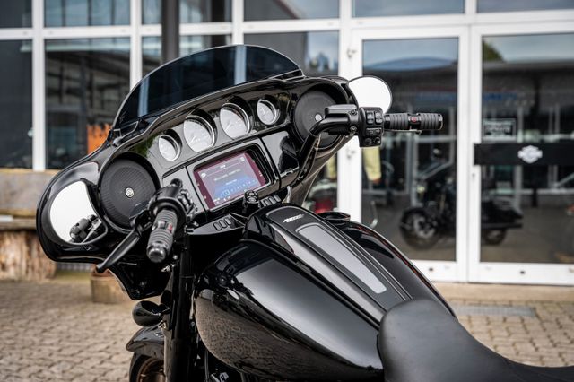 Fahrzeugabbildung Harley-Davidson STREET GLIDE ST 117 FLHXST  - KessTech -