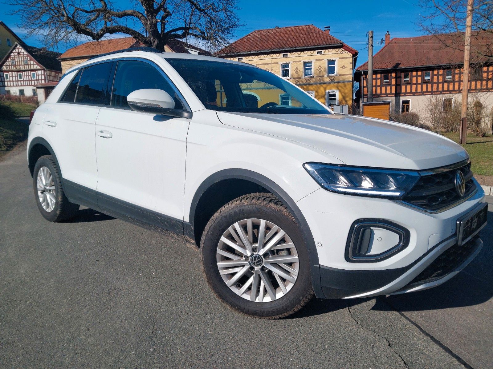 Volkswagen T-Roc Life LED Navi SHZ