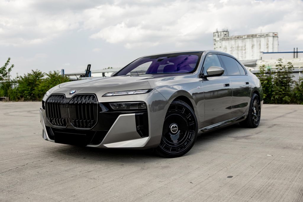 BMW 740