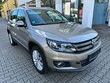 Volkswagen Tiguan Sport & Style 4Motion * Automatik *Navi - Volkswagen Tiguan: Auto