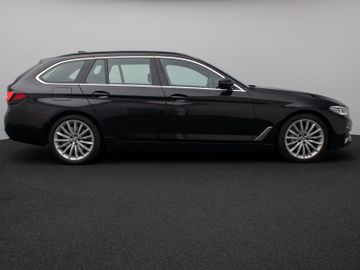 Fahrzeugabbildung BMW 530d xDr Tour Luxury Line ACC H/K Panorama DAB