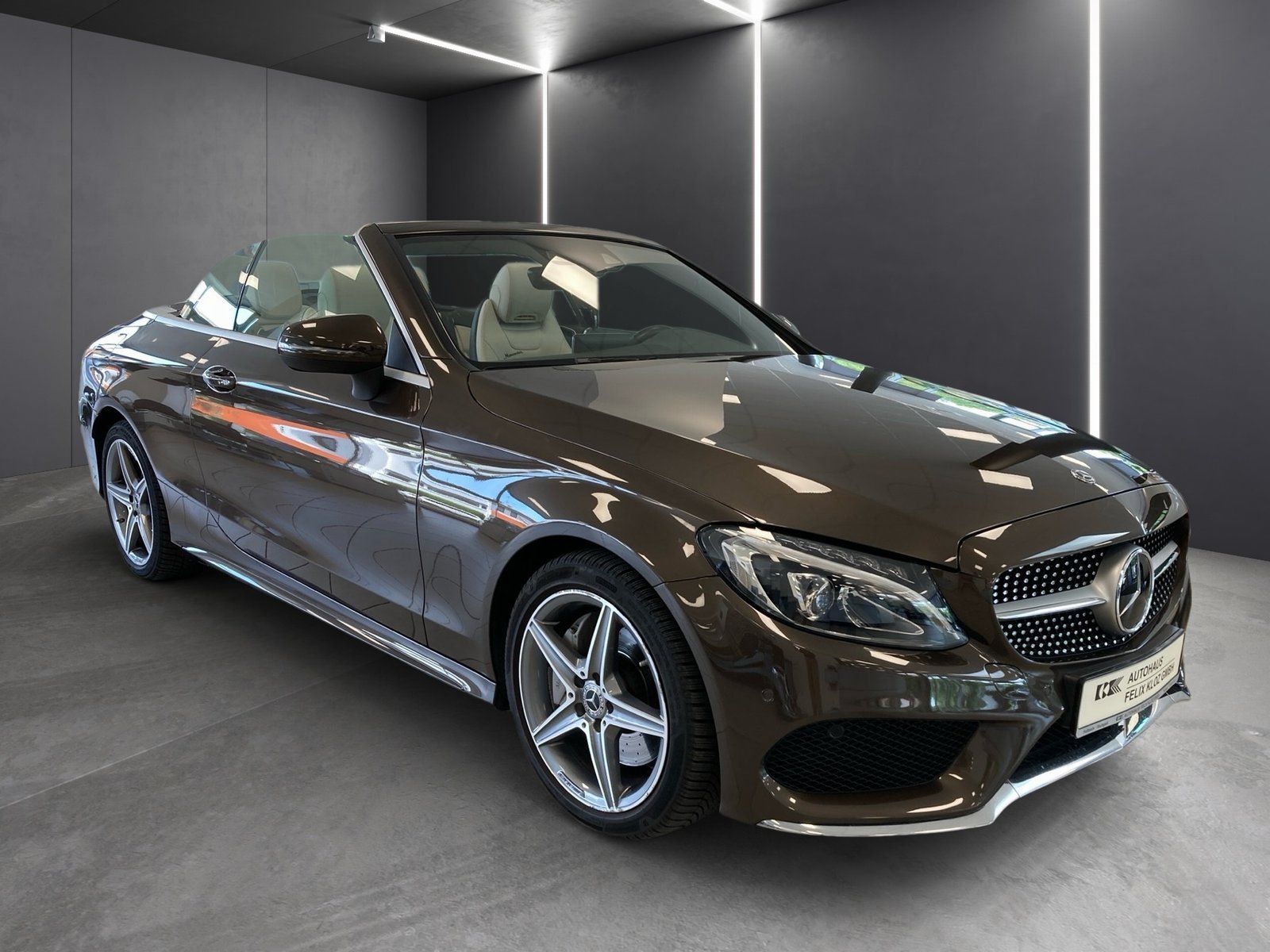 Fahrzeugabbildung Mercedes-Benz C 300 AMG*Burmester*Distro*Totwink*LED*Kam*AHK*