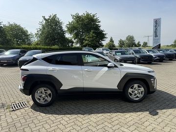 Hyundai KONA - 7