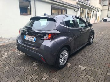 Toyota Yaris - 4