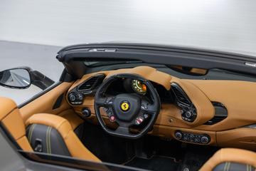 2016 Ferrari 488 SPIDER 缩略图 38