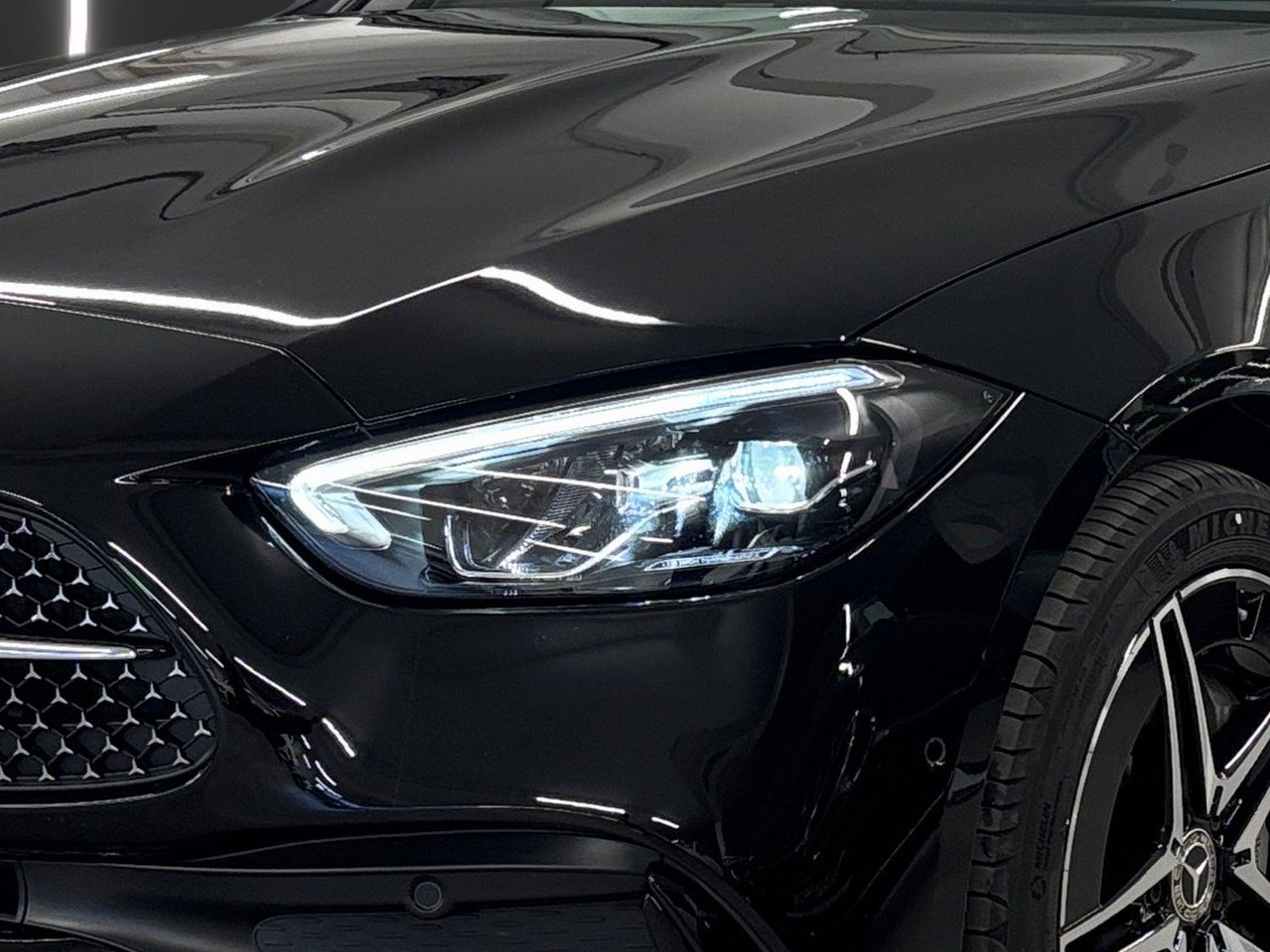 Fahrzeugabbildung Mercedes-Benz C 300 e AMG*AHK*Kamera*Distronic*Totw*LED*Night*