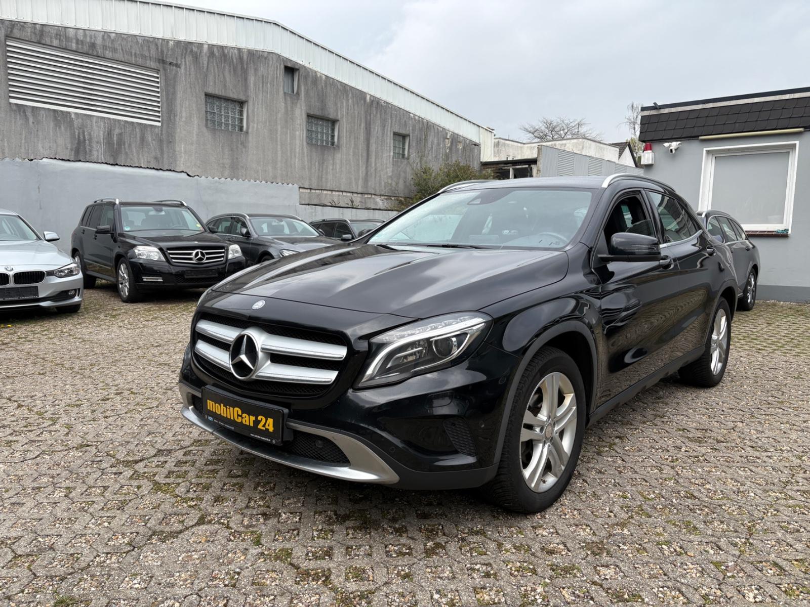 Mercedes-Benz GLA 220 CDI / d 4Matic URBAN 7G-DCT TOP