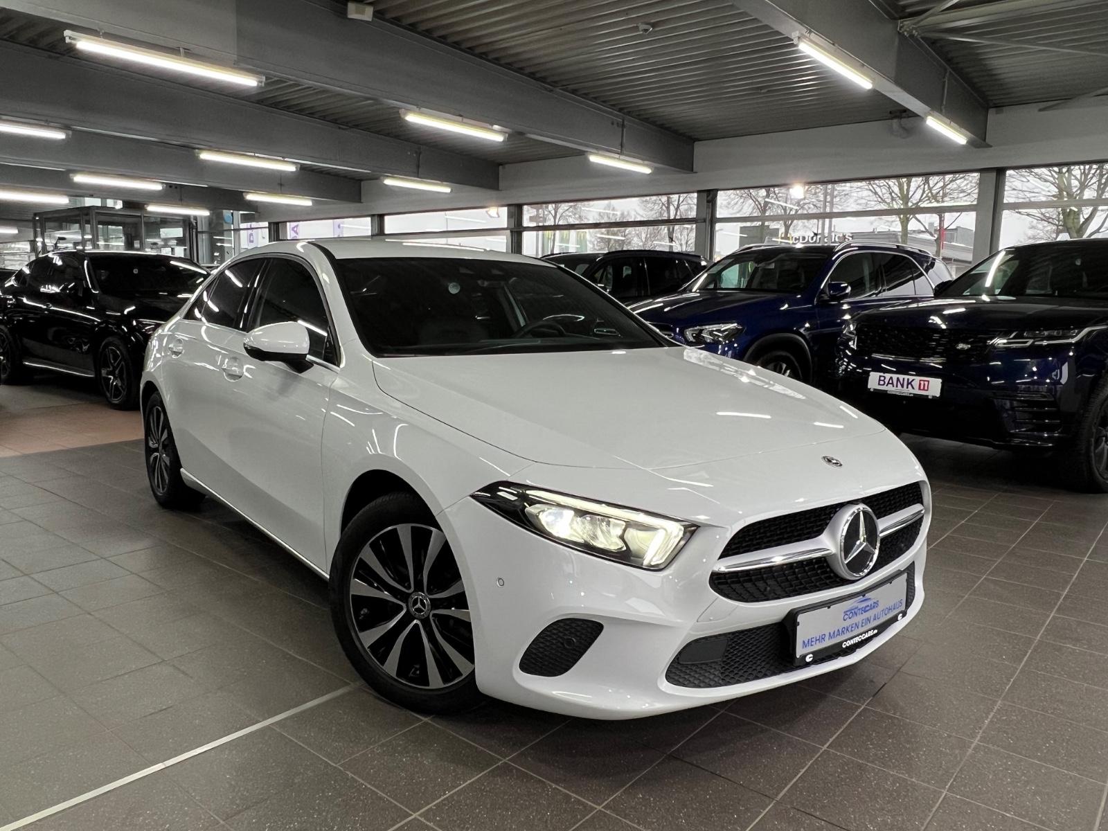 Mercedes-Benz A 220 Limousine 4M Style AHK+360°+High LED+Sound