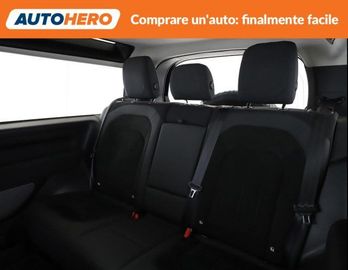 Land-Rover Defender - 9