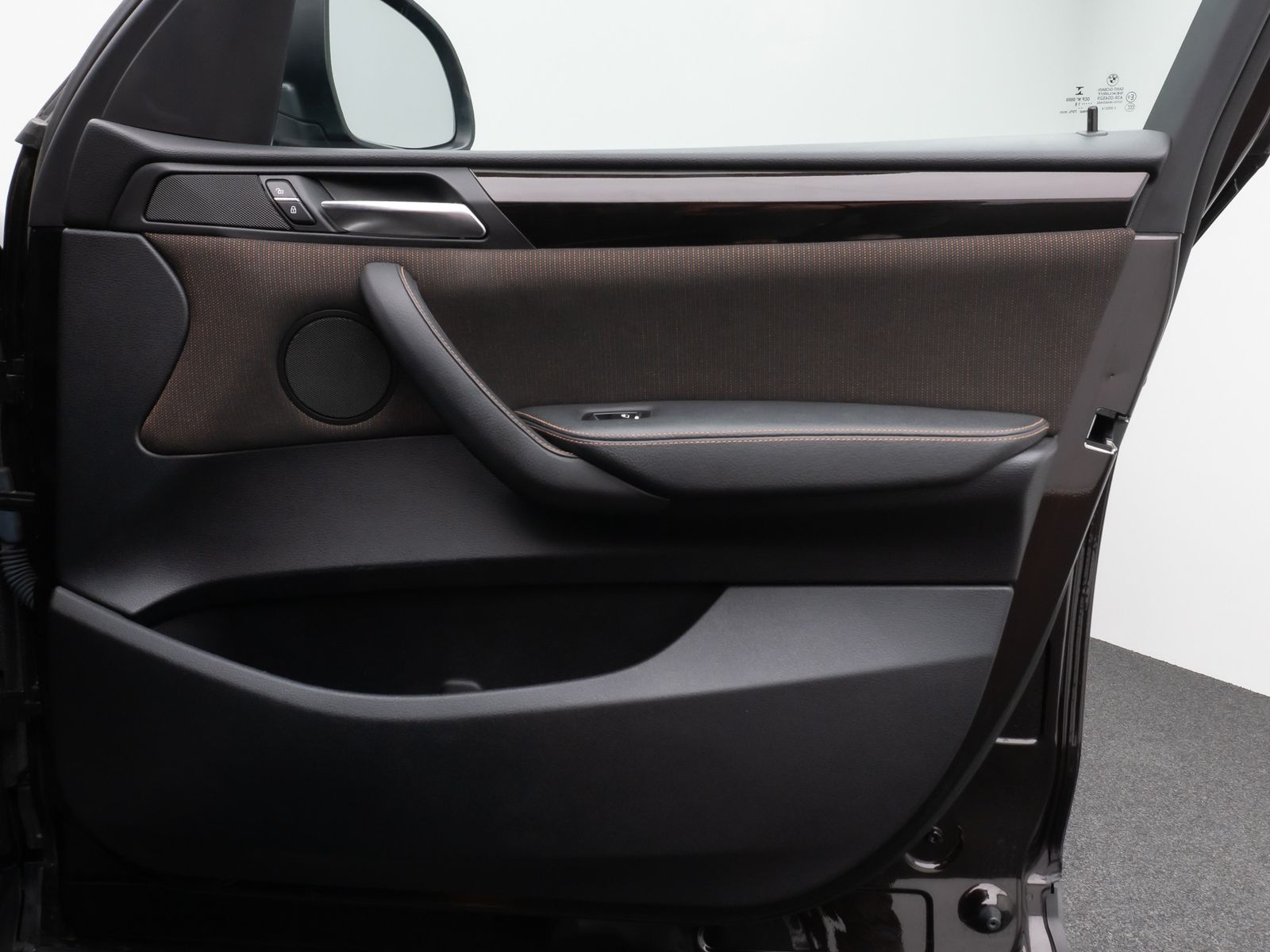 Fahrzeugabbildung BMW X3 xD20d xLine Kamera HUD HiFi Lenkrhz Stndhzg