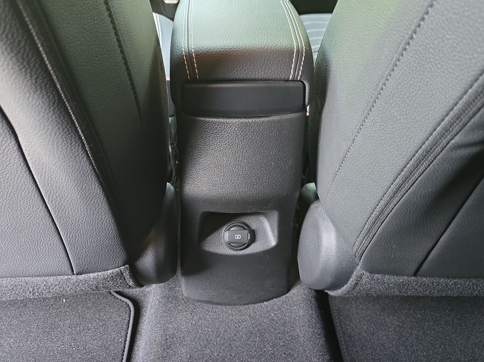 Fahrzeugabbildung Kia Rio GT-Line KAMERA NAVI LEDER