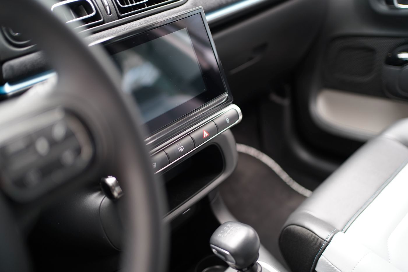 Fahrzeugabbildung Citroën C3 PureTech 110 Elle Klima Navi Sitzheizung