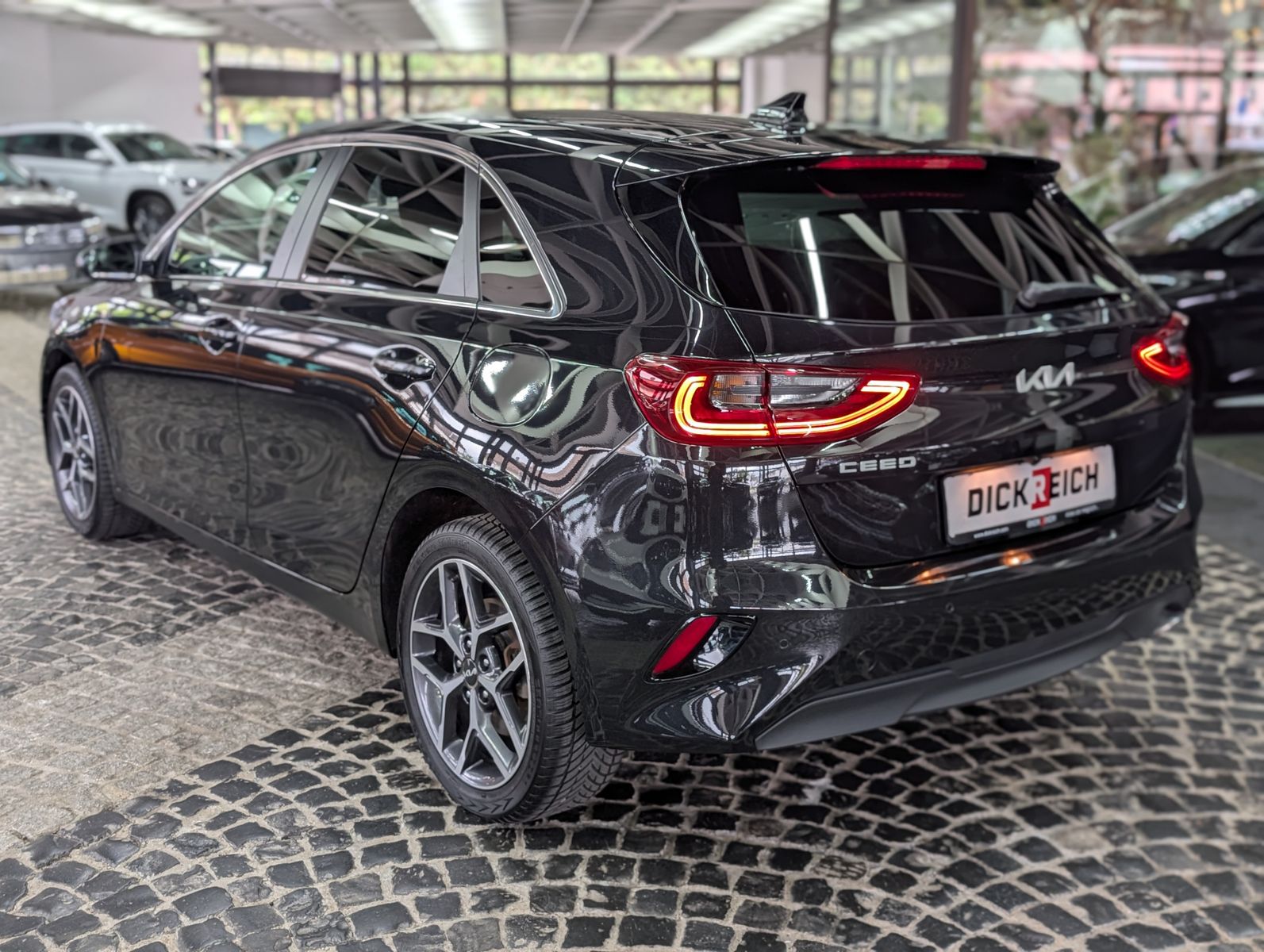 Fahrzeugabbildung Kia cee'd / Ceed 1.5 T-GDI Ultimate Style-Pk SCC JBL