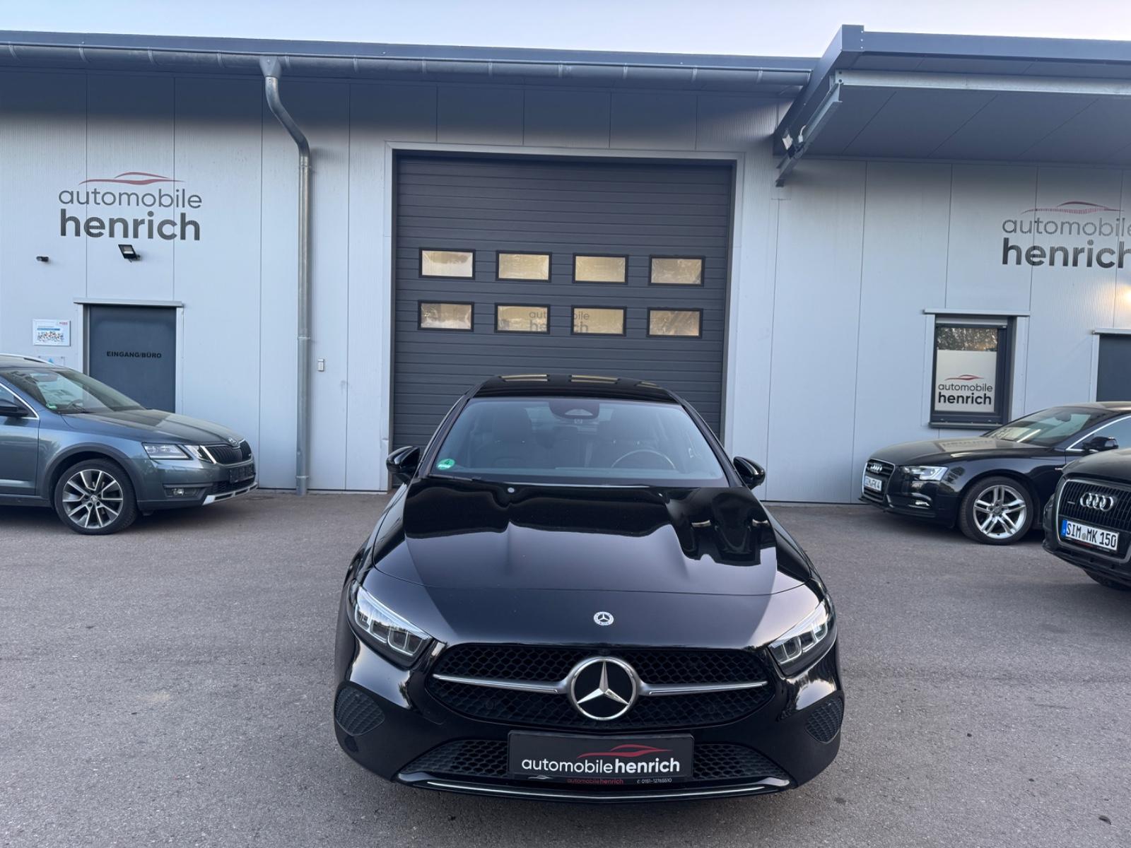 Mercedes-Benz A 180 d Automatik, Pano