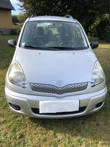 Toyota Yaris 1.3 - - Toyota Yaris: Van
