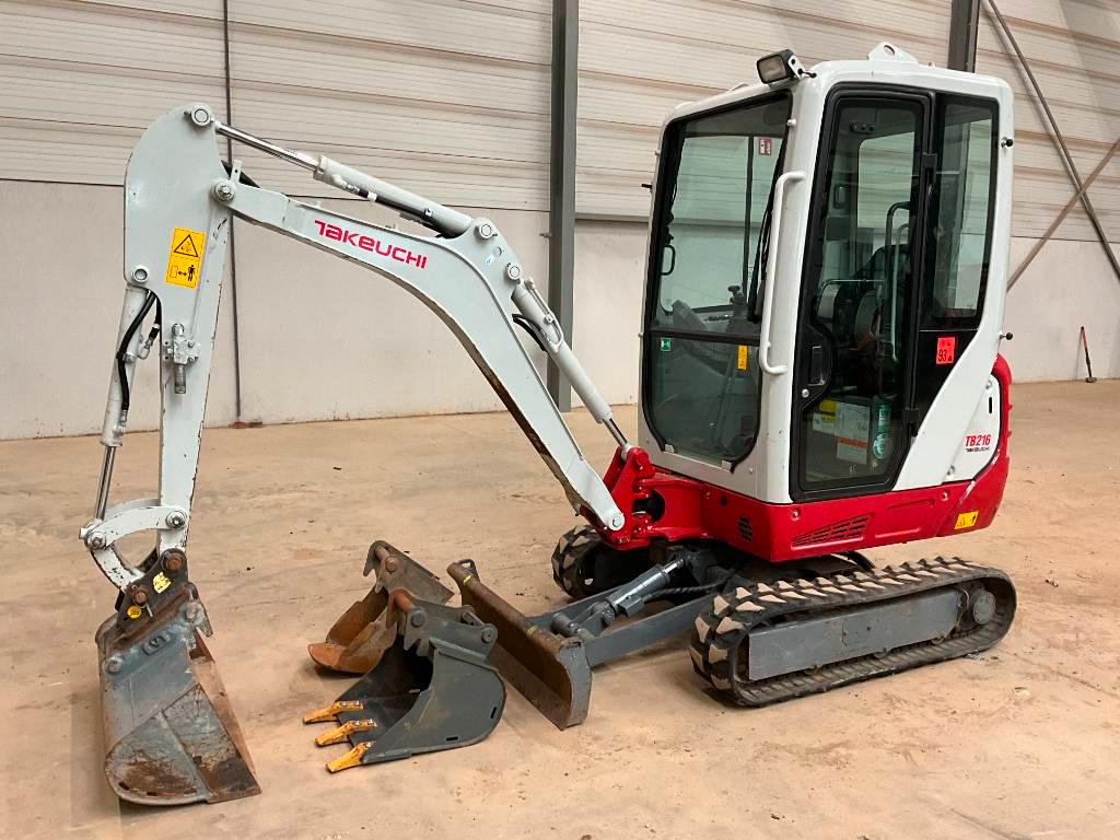 Takeuchi TB 216