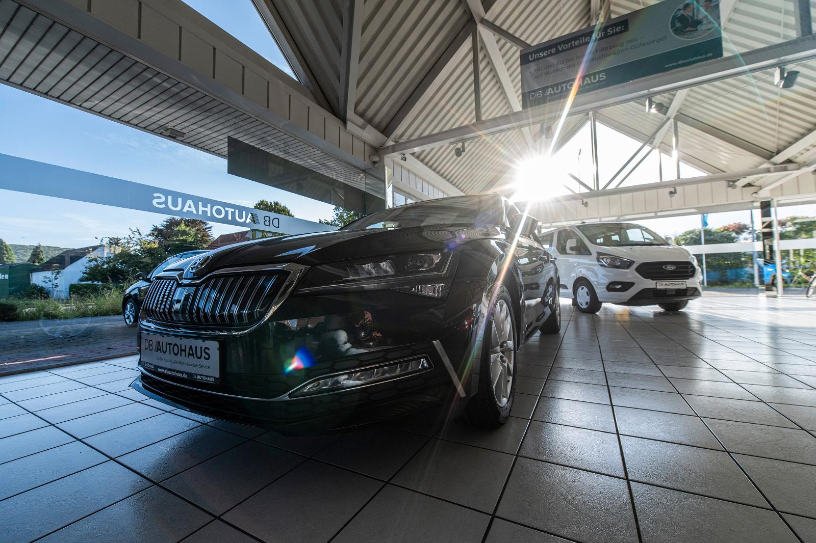 showroom-image-main