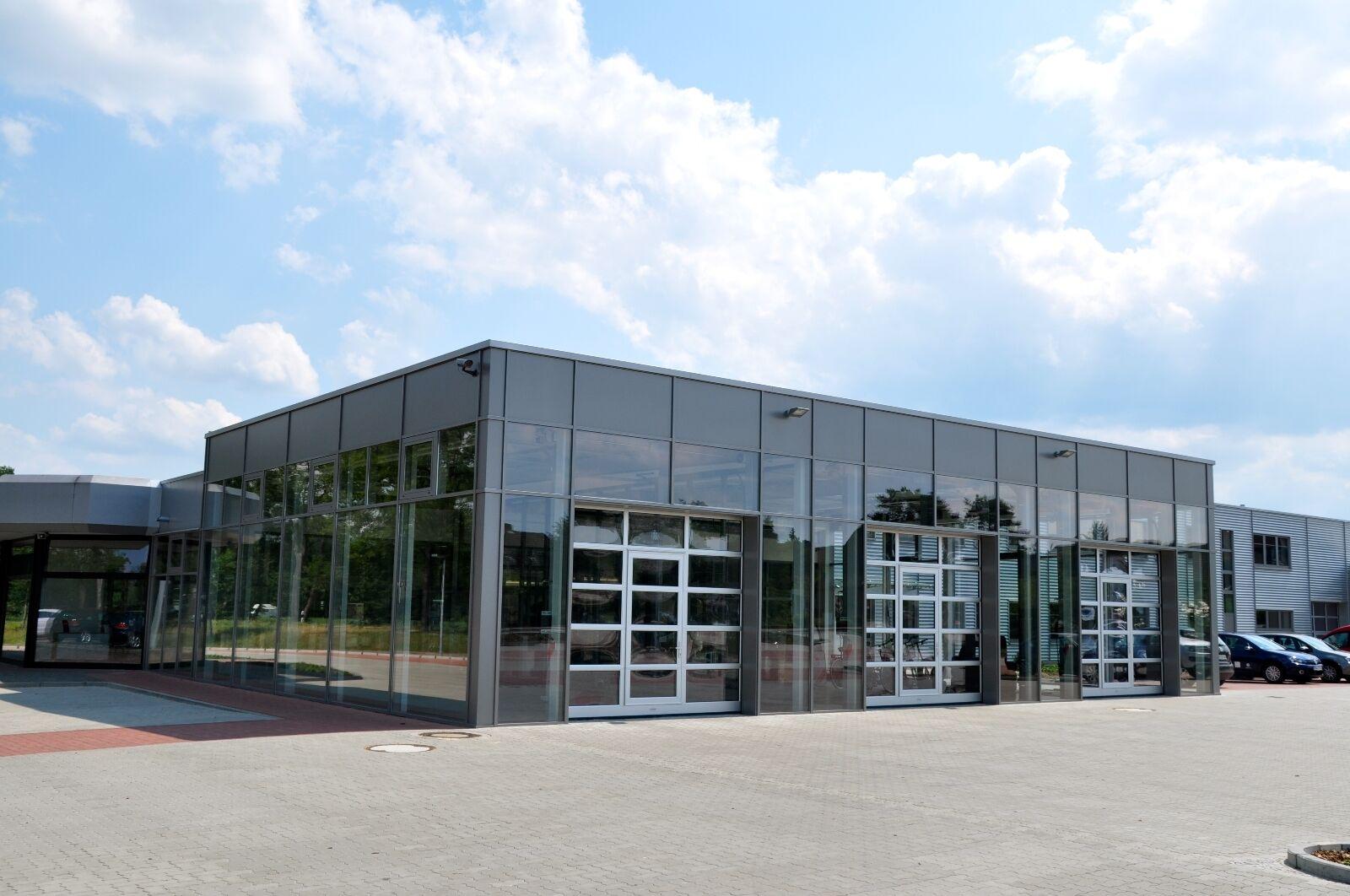 showroom-image-top