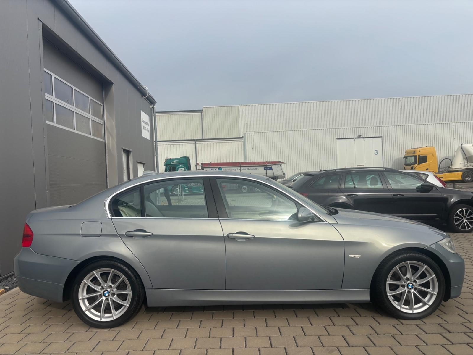 BMW 325 i Limousine Automatik/LEDER/NAVI/XENON/SD