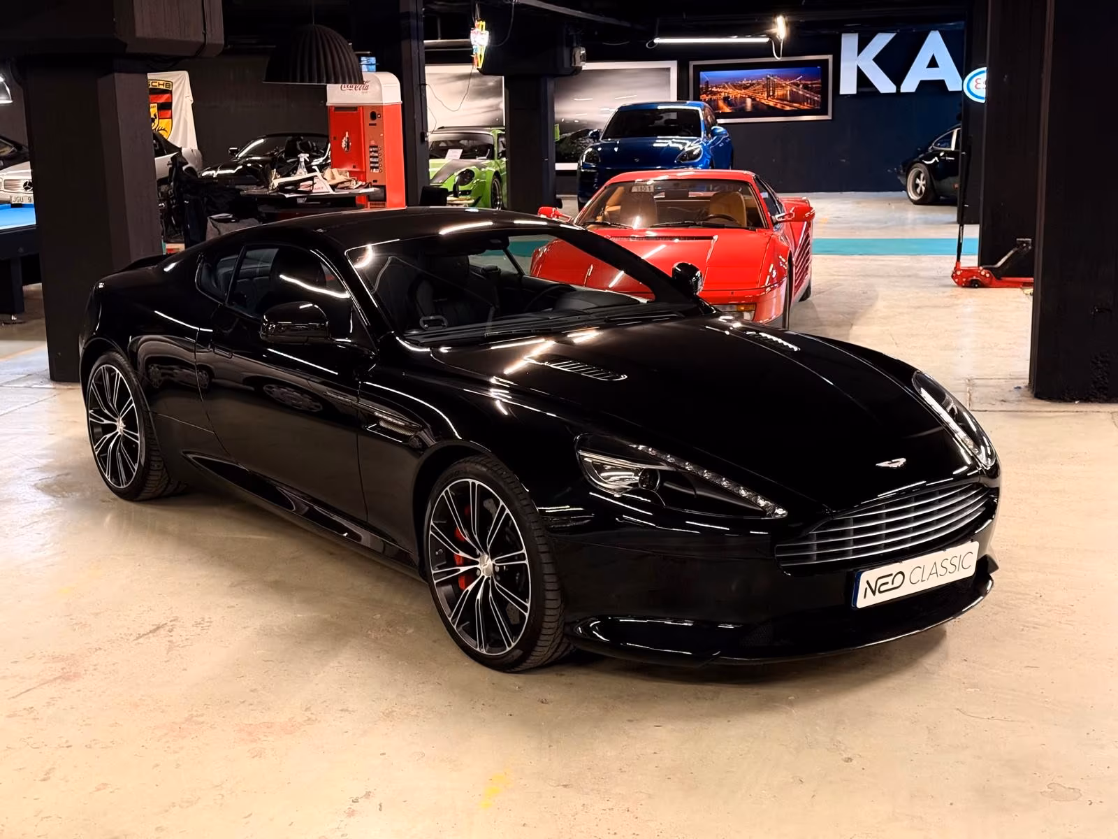 Aston Martin DB9 6.0 CARBON EDITION