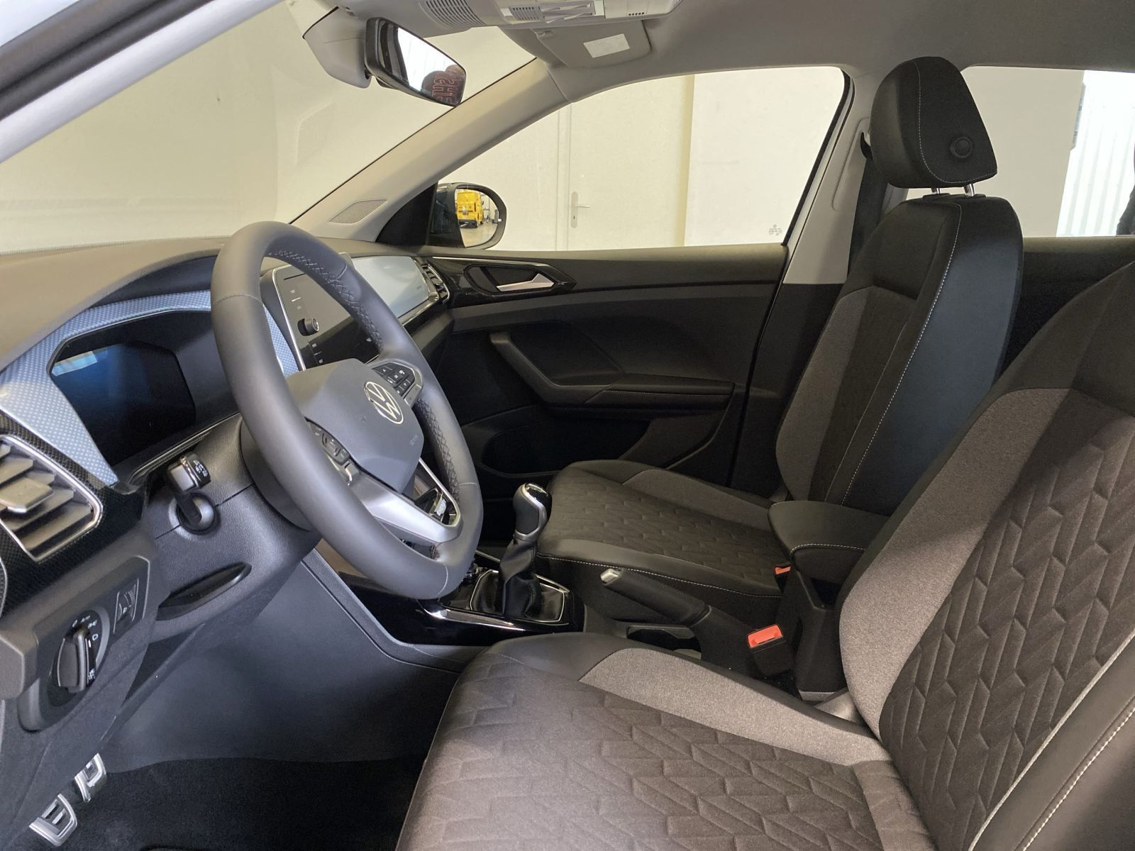 Volkswagen T-Cross - Bild 9