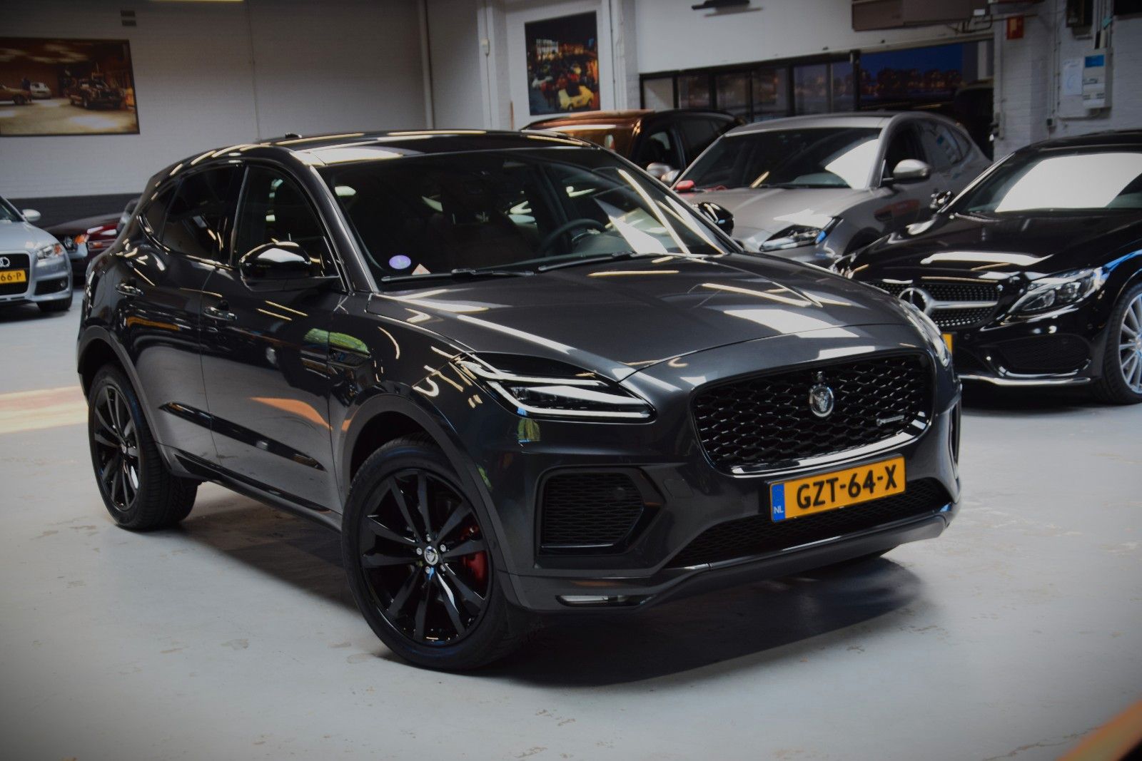 Jaguar E-Pace P270e R-DYNAMIC HSE AWD Auto VOLL 1-Hand
