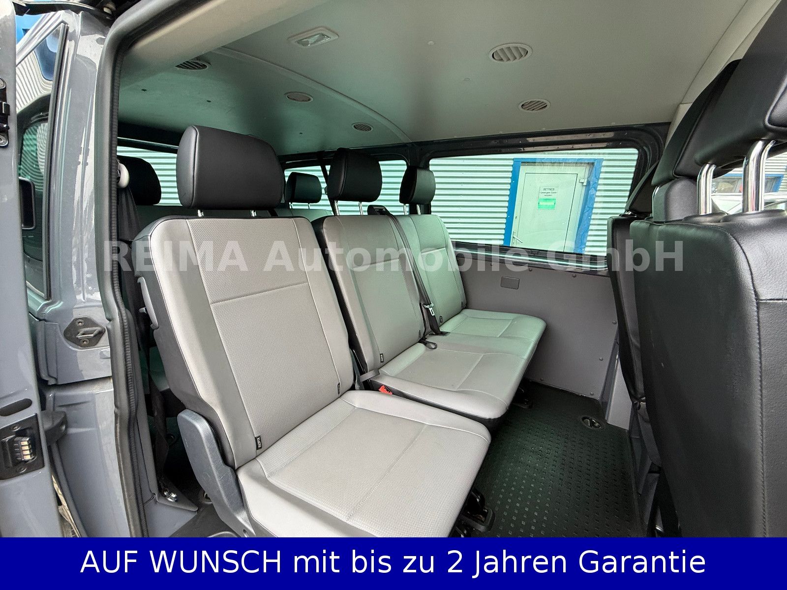 Fahrzeugabbildung Volkswagen T6.1 Bus 2,0 Diesel L 2, 9 Sitzer, Automatik